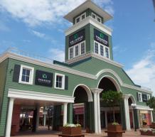 Фото Vnukovo Outlet Village - аутлет-центр. Материал: Фиброцементный сайдинг Cedral | . Фото № 823575458